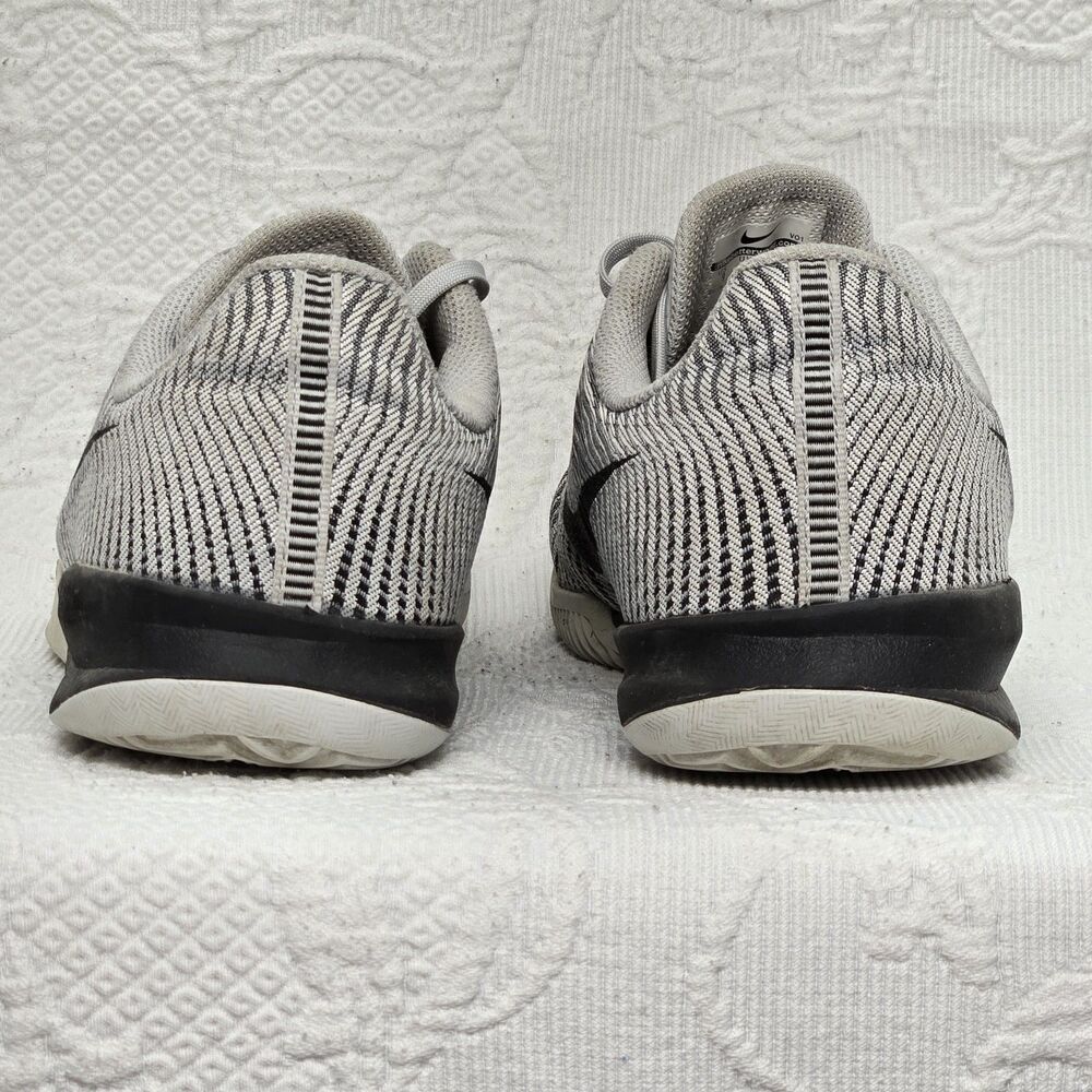 2015 Nike Kobe Mentality 2 Grey Striped Canvas Sneakers Mens 9 Basketball Shoes - Picture 4 of 10